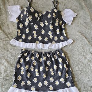 Floral Two-Piece Set with Ruffle Trim